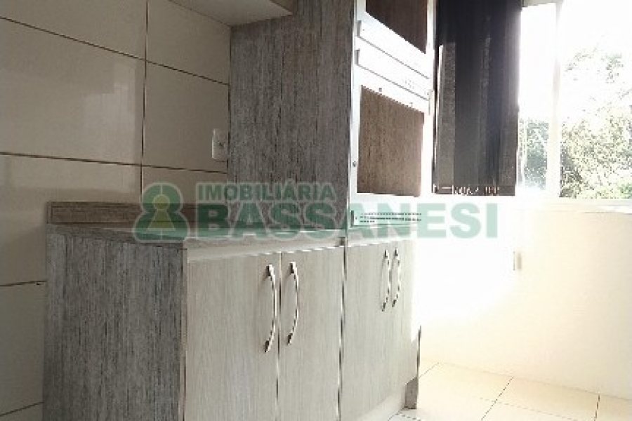 Apartamento com 62m², 2 dormitórios, 1 vaga, no bairro Santa Catarina em Caxias do Sul para Alugar