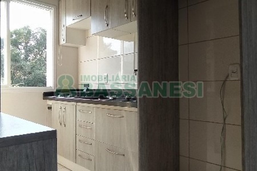 Apartamento com 62m², 2 dormitórios, 1 vaga, no bairro Santa Catarina em Caxias do Sul para Alugar