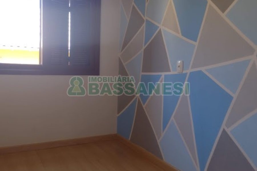 Casa com 400m², 5 dormitórios, 5 vagas, no bairro Desvio Rizzo em Caxias do Sul para Comprar