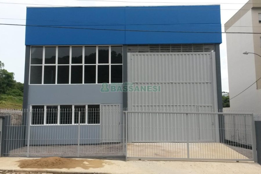 Pavilhão com 319m², no bairro Salgado Filho em Caxias do Sul para Comprar