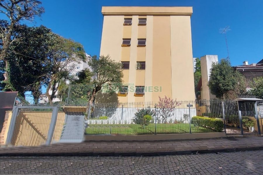 Apto Mobiliado com 132m², 3 dormitórios, 1 vaga, no bairro Centro em Caxias do Sul para Alugar