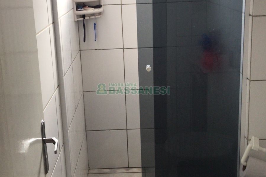 Apartamento com 58m², 2 dormitórios, 1 vaga, no bairro Centenário em Caxias do Sul para Comprar