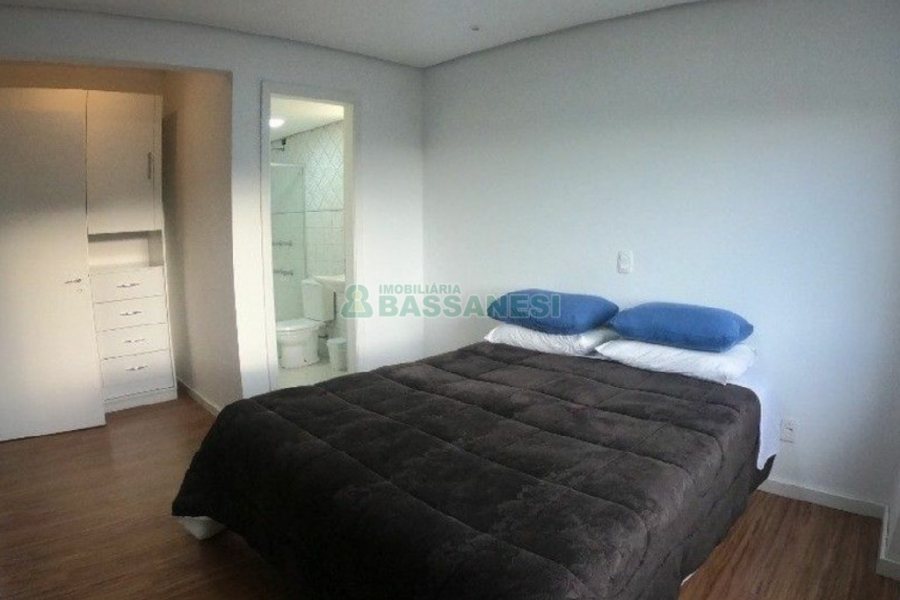 Apartamento com 60m², 2 dormitórios, 1 vaga, no bairro Interlagos em Caxias do Sul para Comprar