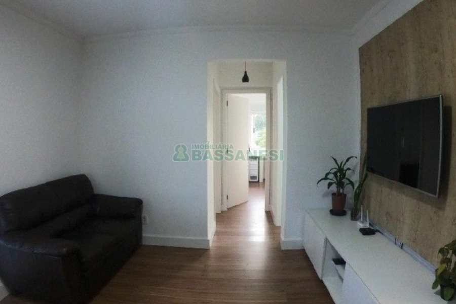 Apartamento com 60m², 2 dormitórios, 1 vaga, no bairro Interlagos em Caxias do Sul para Comprar