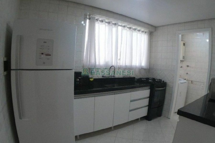 Apartamento com 60m², 2 dormitórios, 1 vaga, no bairro Interlagos em Caxias do Sul para Comprar