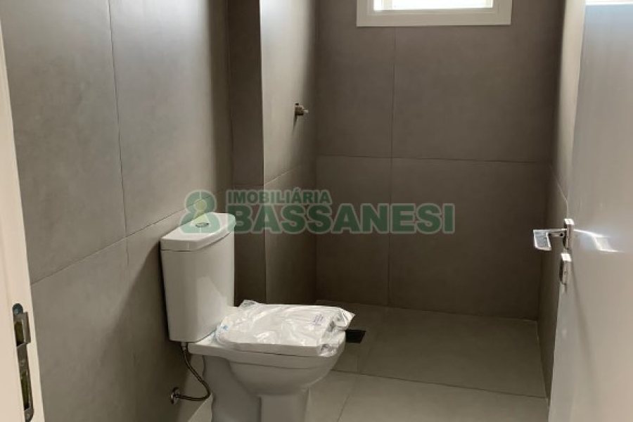Apartamento com 89m², 2 dormitórios, 2 vagas, no bairro Santa Catarina em Caxias do Sul para Comprar