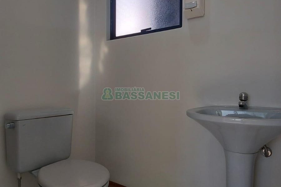 Sala com 60m², no bairro Centro em Caxias do Sul para Alugar
