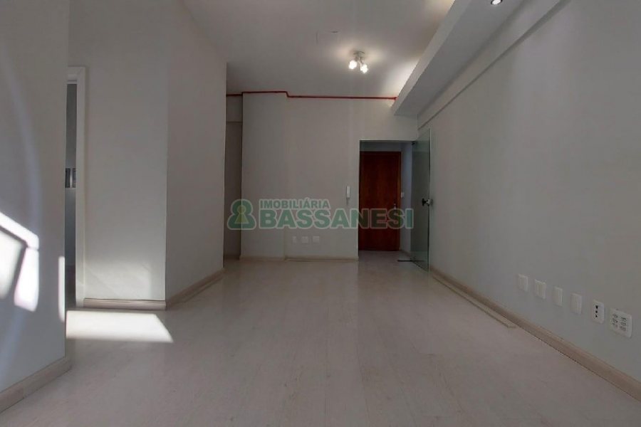 Sala com 60m², no bairro Centro em Caxias do Sul para Alugar