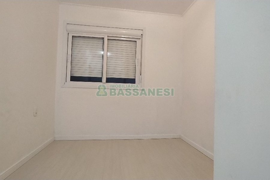 Apartamento com 53m², 2 dormitórios, 1 vaga, no bairro Cidade Nova em Caxias do Sul para Comprar