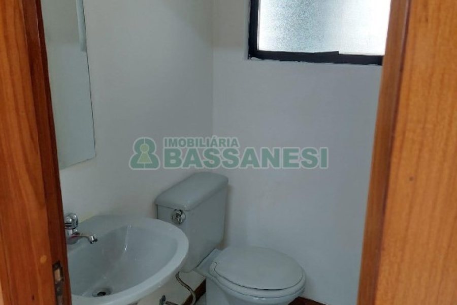 Sala com 59m², no bairro Centro em Caxias do Sul para Comprar