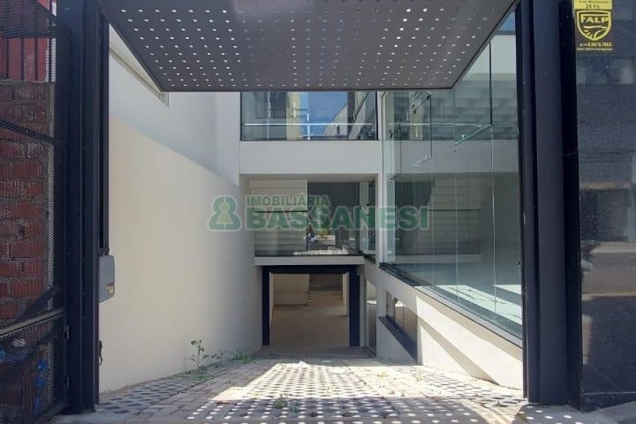 Loja com 522m², no bairro São Pelegrino em Caxias do Sul para Alugar