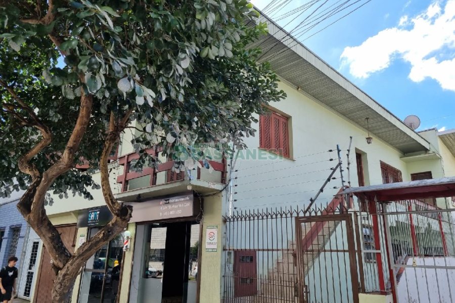 Predio com 390m², no bairro Centro em Caxias do Sul para Comprar