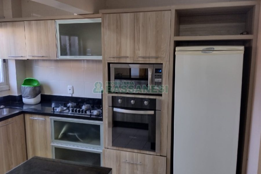 Apartamento com 113m², 3 dormitórios, 2 vagas, no bairro Cristo Redentor em Caxias do Sul para Comprar