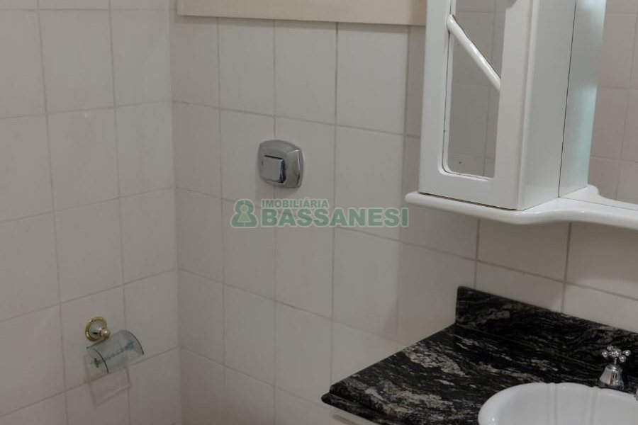 Apartamento com 113m², 3 dormitórios, 2 vagas, no bairro Cristo Redentor em Caxias do Sul para Comprar
