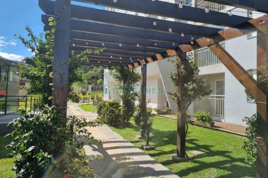 Apartamento com 80m², 2 dormitórios, 1 vaga, no bairro De Lazzer em Caxias do Sul para Comprar