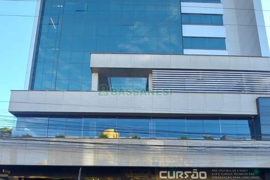 Sala com 183m², no bairro São Pelegrino em Caxias do Sul para Comprar