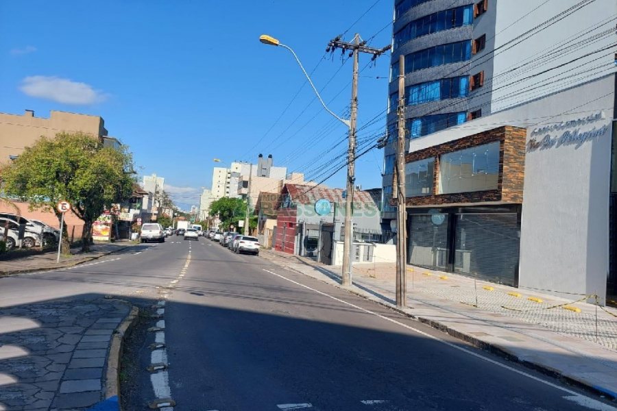 Loja com 100m², no bairro Rio Branco em Caxias do Sul para Alugar