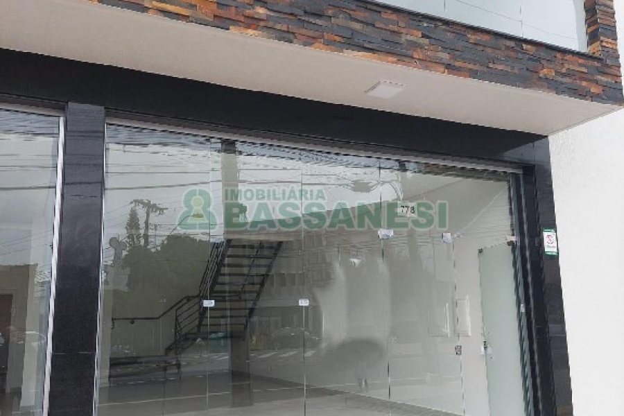Loja com 100m², no bairro Rio Branco em Caxias do Sul para Alugar