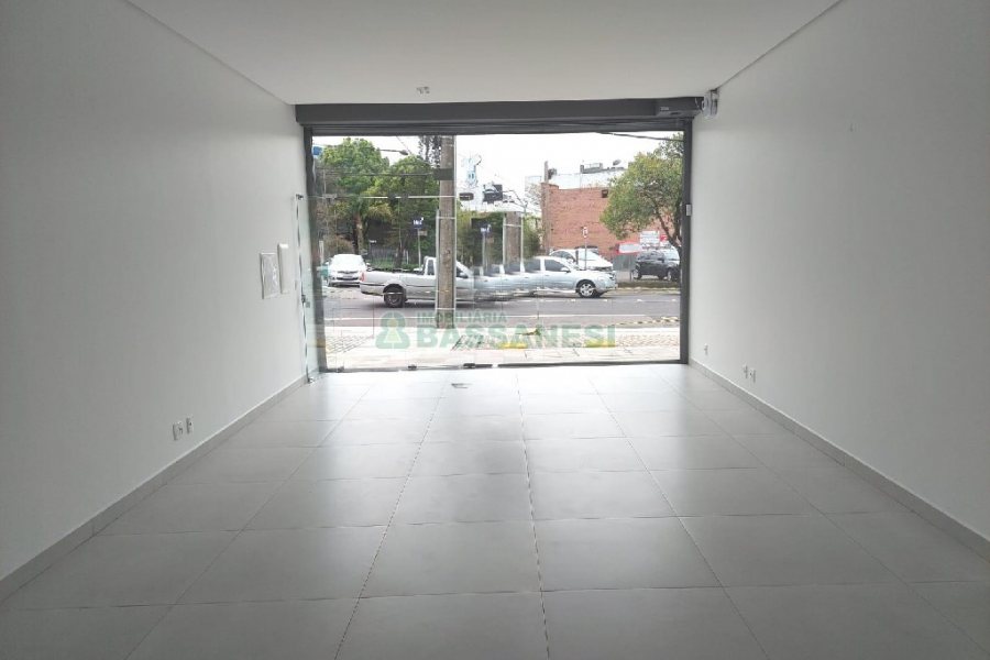 Loja com 100m², no bairro Rio Branco em Caxias do Sul para Alugar