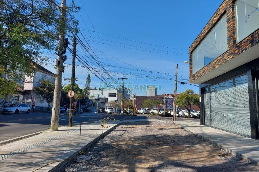 Loja com 100m², 1 vaga, no bairro Rio Branco em Caxias do Sul para Alugar