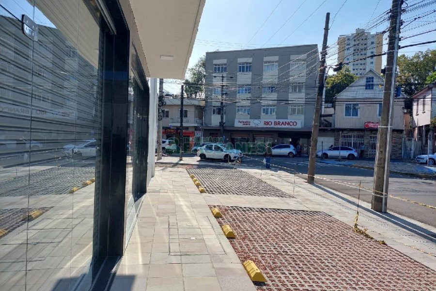 Loja com 100m², 1 vaga, no bairro Rio Branco em Caxias do Sul para Alugar