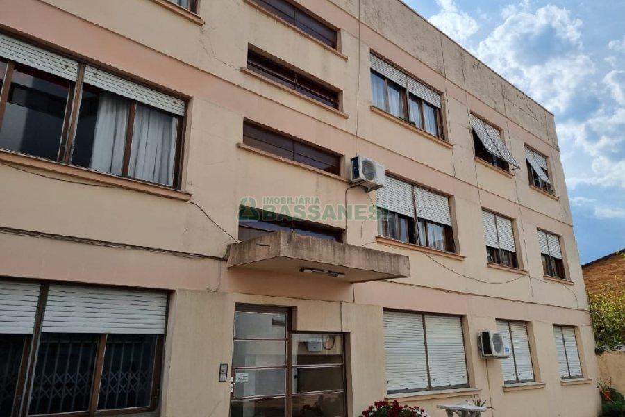 Apto Mobiliado com 269m², 4 dormitórios, 2 vagas, no bairro São Pelegrino em Caxias do Sul para Alugar