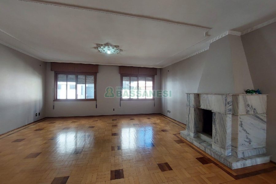 Apto Mobiliado com 269m², 4 dormitórios, 2 vagas, no bairro São Pelegrino em Caxias do Sul para Alugar