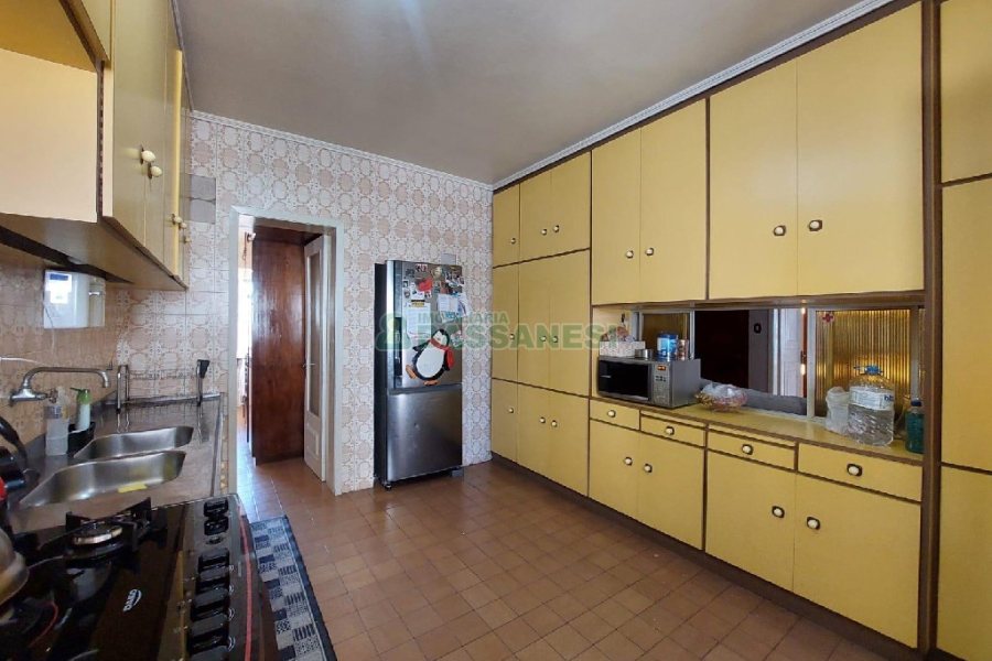 Apto Mobiliado com 269m², 4 dormitórios, 2 vagas, no bairro São Pelegrino em Caxias do Sul para Alugar