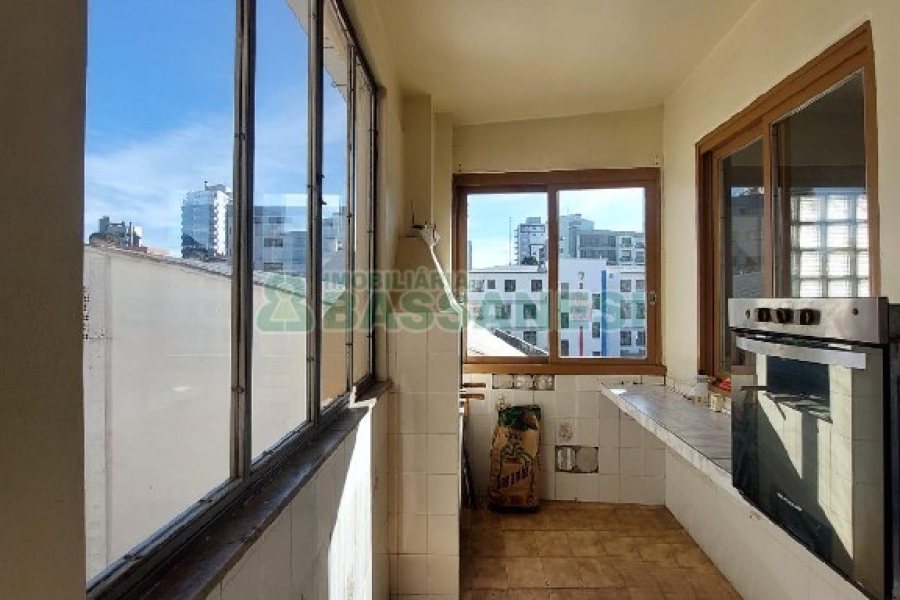 Apto Mobiliado com 269m², 4 dormitórios, 2 vagas, no bairro São Pelegrino em Caxias do Sul para Alugar