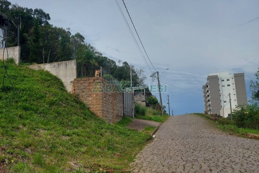 Terreno, no bairro São Luiz em Caxias do Sul para Comprar