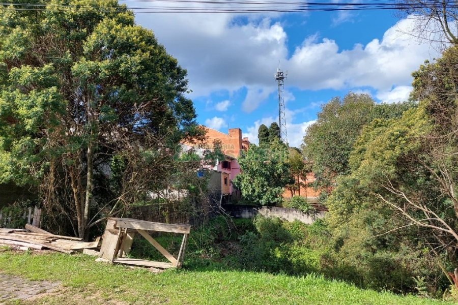 Terreno, no bairro São Cristóvão em Caxias do Sul para Comprar