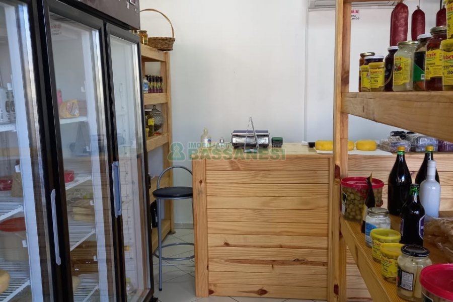 Loja com 54m², no bairro Sagrada Família em Caxias do Sul para Comprar