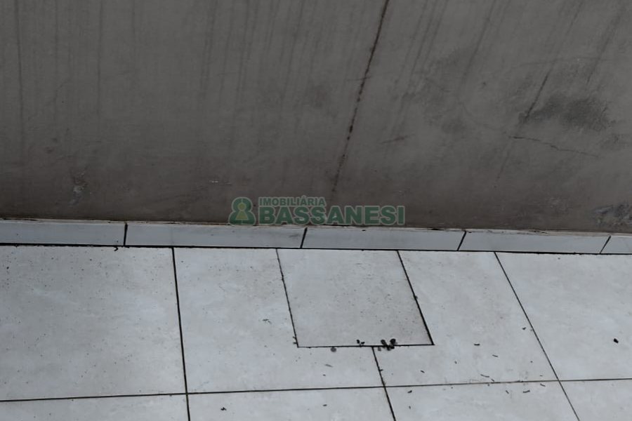 Sobrado com 73m², 3 dormitórios, 1 vaga, no bairro Esplanada em Caxias do Sul para Comprar