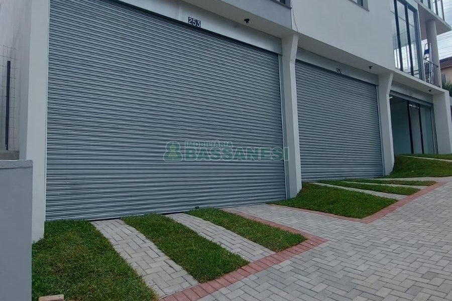 Loja com 143m², no bairro Sagrada Família em Caxias do Sul para Comprar