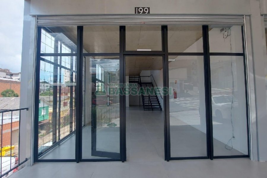 Loja com 143m², no bairro Sagrada Família em Caxias do Sul para Comprar