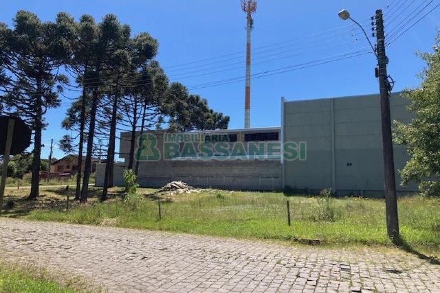 Pavilhão com 483m², no bairro São Virgílio em Caxias do Sul para Alugar