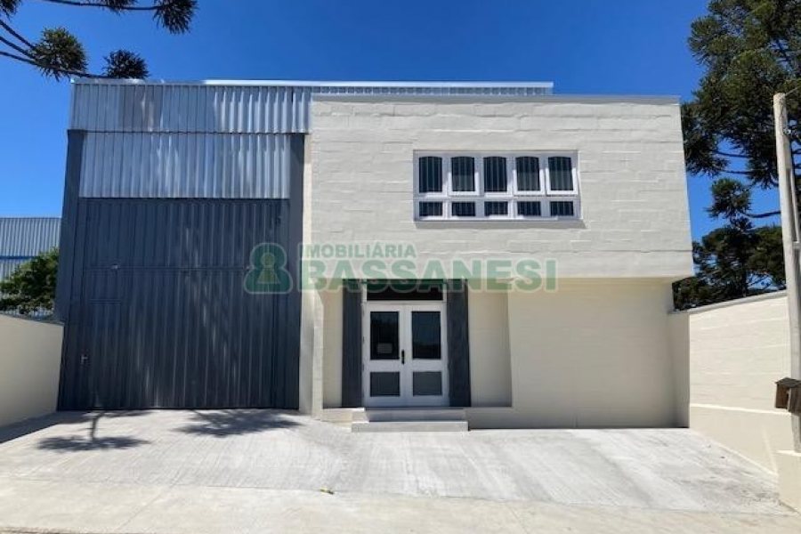 Pavilhão com 483m², no bairro São Virgílio em Caxias do Sul para Alugar