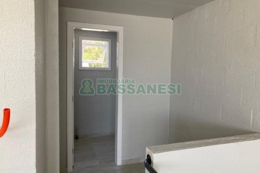 Pavilhão com 483m², no bairro São Virgílio em Caxias do Sul para Alugar