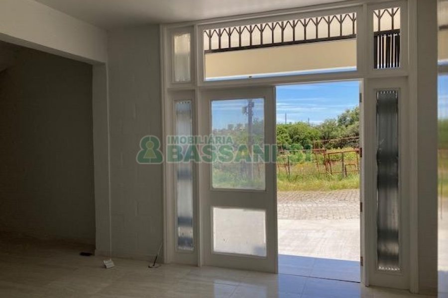 Pavilhão com 483m², no bairro São Virgílio em Caxias do Sul para Alugar