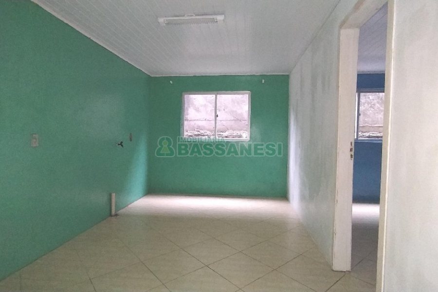 Casa com 60m², 2 dormitórios, no bairro Fatima em Caxias do Sul para Comprar