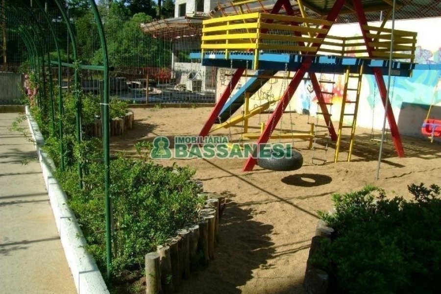 Apartamento com 69m², 2 dormitórios, no bairro Interlagos em Caxias do Sul para Alugar