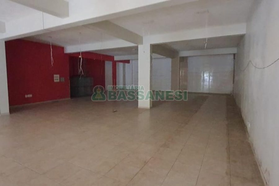 Loja com 402m², no bairro Cristo Redentor em Caxias do Sul para Comprar