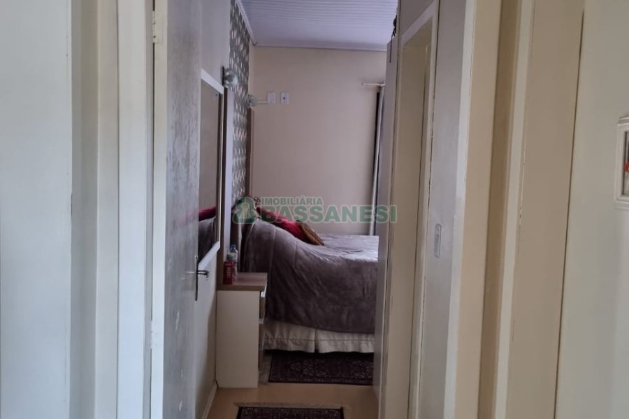 Casa com 132m², 4 dormitórios, 1 vaga, no bairro Rio Branco em Caxias do Sul para Comprar