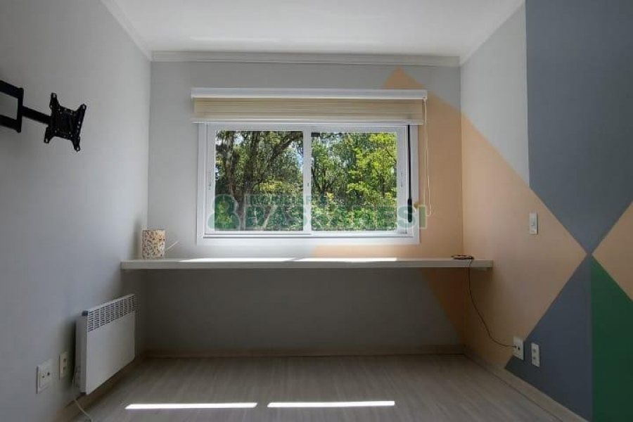 Apartamento com 92m², 2 dormitórios, 2 vagas, no bairro Sanvitto em Caxias do Sul para Comprar