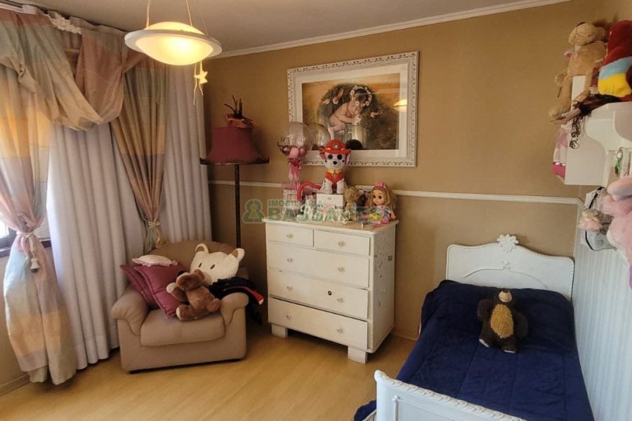 Apartamento com 164m², 4 dormitórios, 2 vagas, no bairro Pio X em Caxias do Sul para Comprar