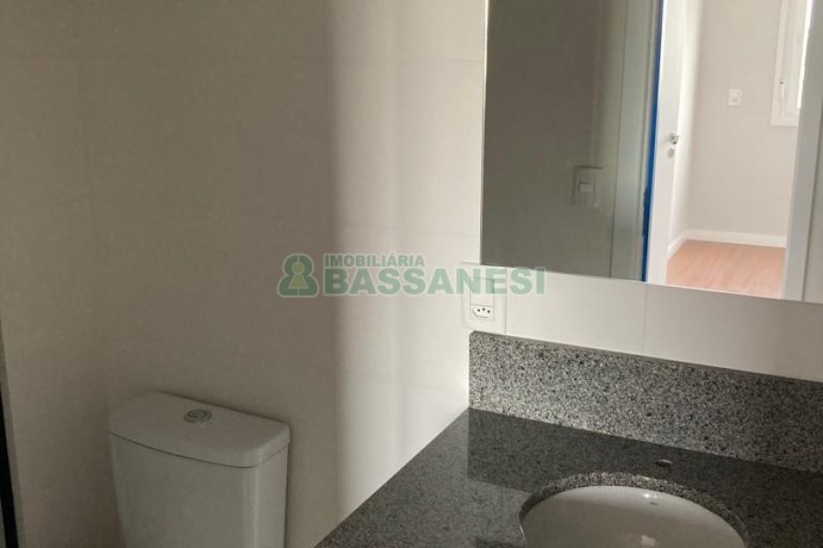 Apartamento com 65m², 2 dormitórios, 1 vaga, no bairro Panazzolo em Caxias do Sul para Alugar