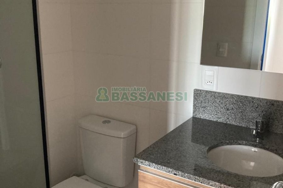 Apartamento com 65m², 2 dormitórios, 1 vaga, no bairro Panazzolo em Caxias do Sul para Alugar