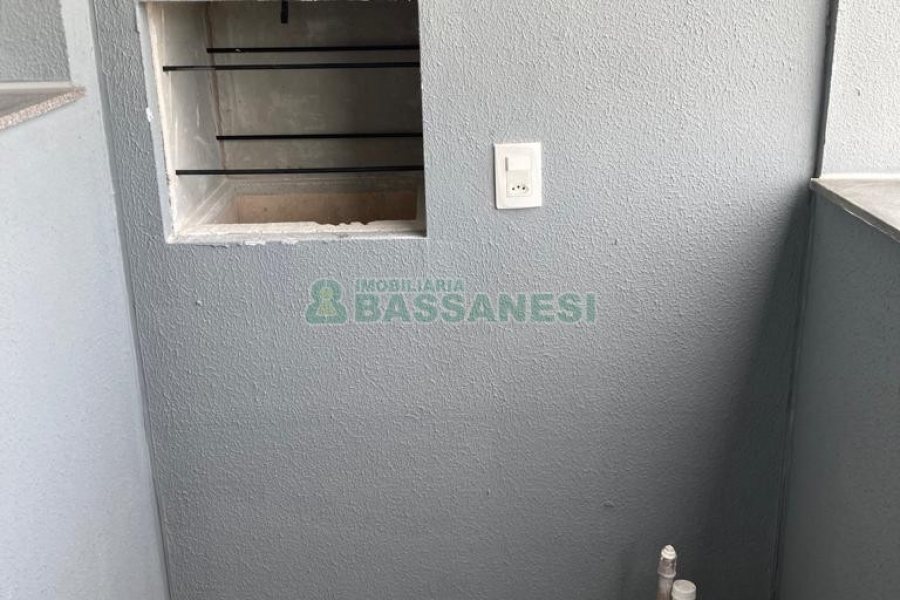 Apartamento com 65m², 2 dormitórios, 1 vaga, no bairro Panazzolo em Caxias do Sul para Alugar