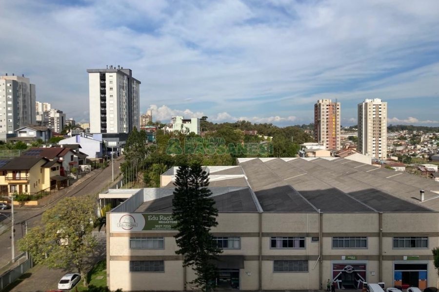 Apartamento com 65m², 2 dormitórios, 1 vaga, no bairro Panazzolo em Caxias do Sul para Alugar