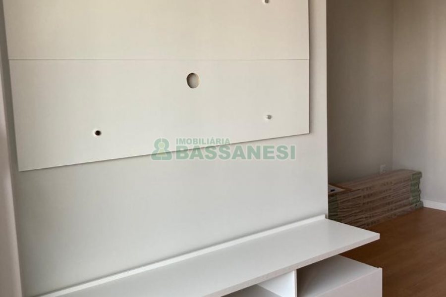 Apartamento com 65m², 2 dormitórios, 1 vaga, no bairro Panazzolo em Caxias do Sul para Alugar